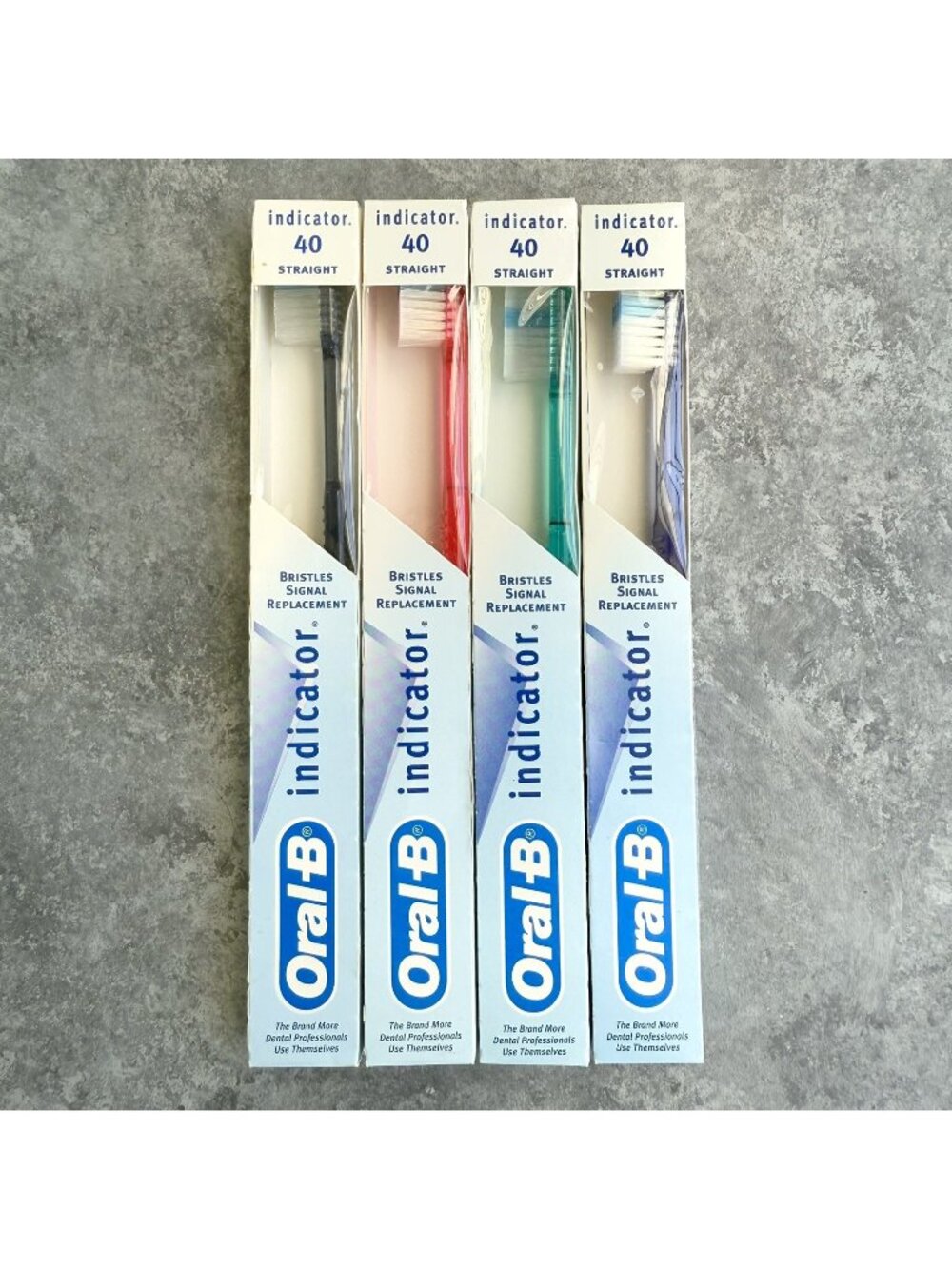Lot Of 4 Oral B Indicator 40 Soft Straight Toothbrush Made in USA 1996 NEW